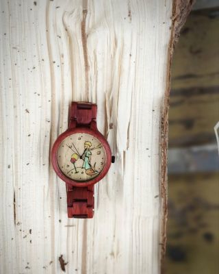 Po delší době jsem si připomněl období, kdy jsem dělal hodinky s motivem Malého prince jako na běžícím páse :)